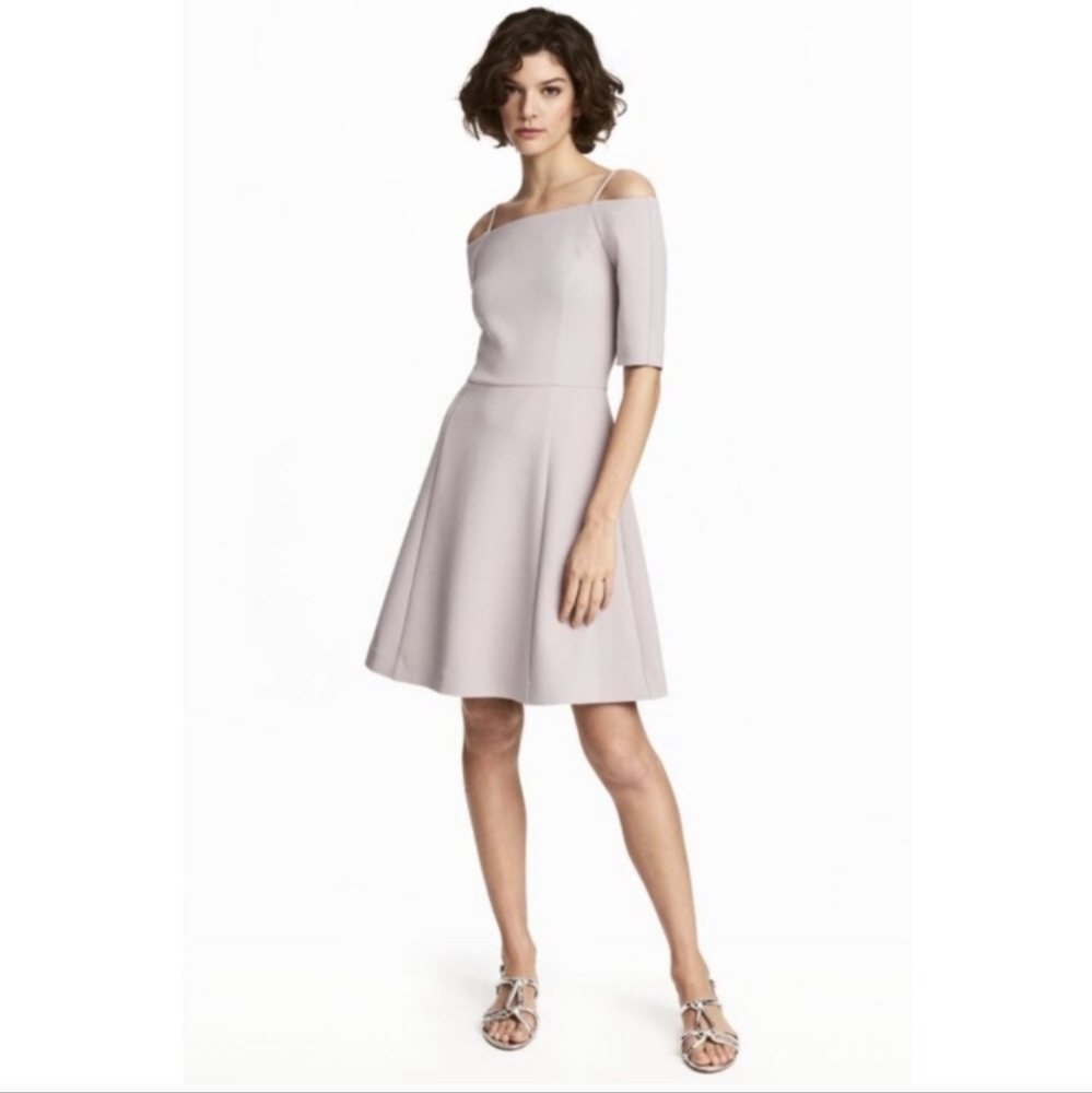 H&M Off Shoulder Formal Dress in Beige/Mauve size 4